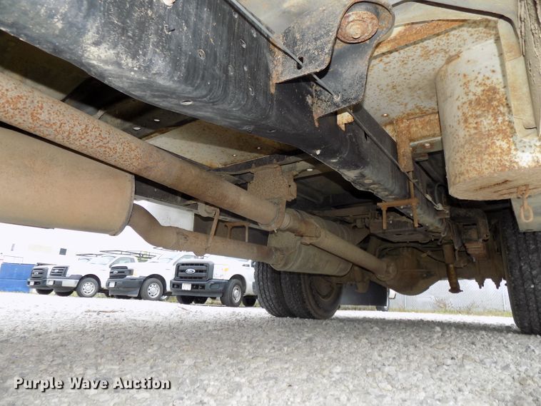 image for item DG2459 2011 Ford F350 Super Duty utility bed pickup truck