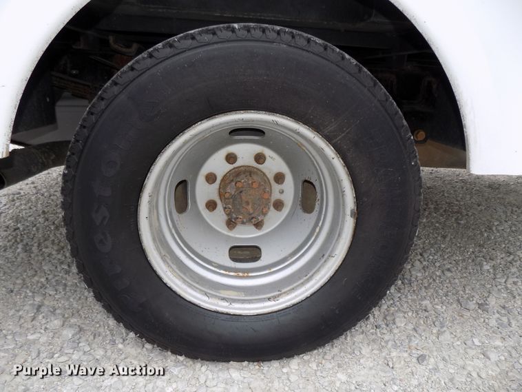 image for item DG2459 2011 Ford F350 Super Duty utility bed pickup truck