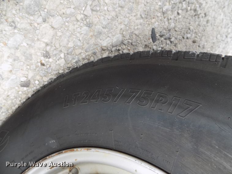 image for item DG2459 2011 Ford F350 Super Duty utility bed pickup truck