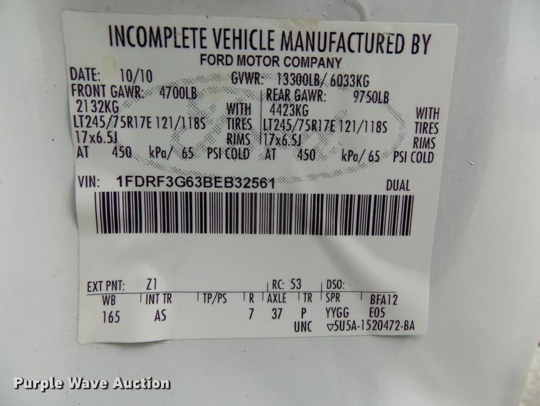 image for item DG2459 2011 Ford F350 Super Duty utility bed pickup truck