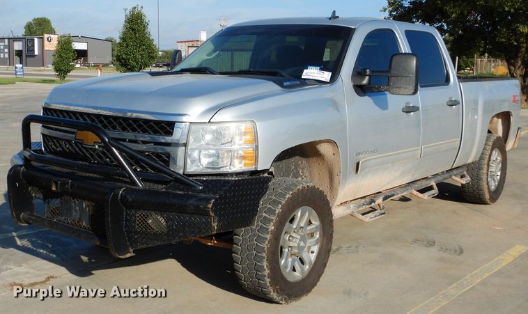 image for item DG4194 2012 Chevrolet Silverado 2500HD Crew Cab pickup truck
