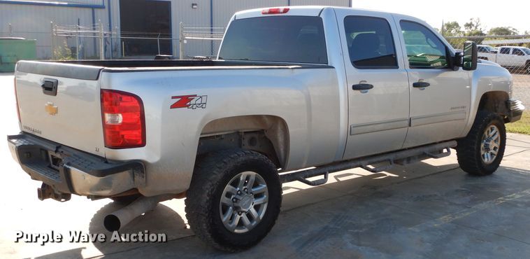 image for item DG4194 2012 Chevrolet Silverado 2500HD Crew Cab pickup truck