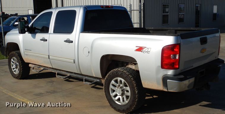 image for item DG4194 2012 Chevrolet Silverado 2500HD Crew Cab pickup truck
