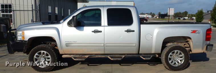 image for item DG4194 2012 Chevrolet Silverado 2500HD Crew Cab pickup truck