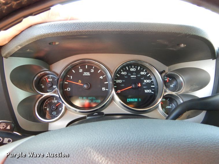 image for item DG4194 2012 Chevrolet Silverado 2500HD Crew Cab pickup truck