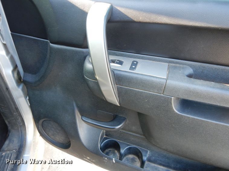 image for item DG4194 2012 Chevrolet Silverado 2500HD Crew Cab pickup truck