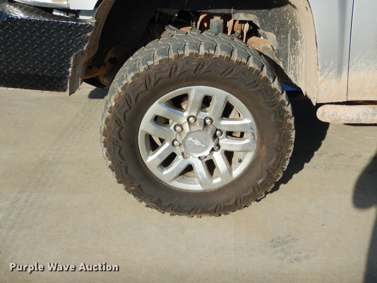 image for item DG4194 2012 Chevrolet Silverado 2500HD Crew Cab pickup truck