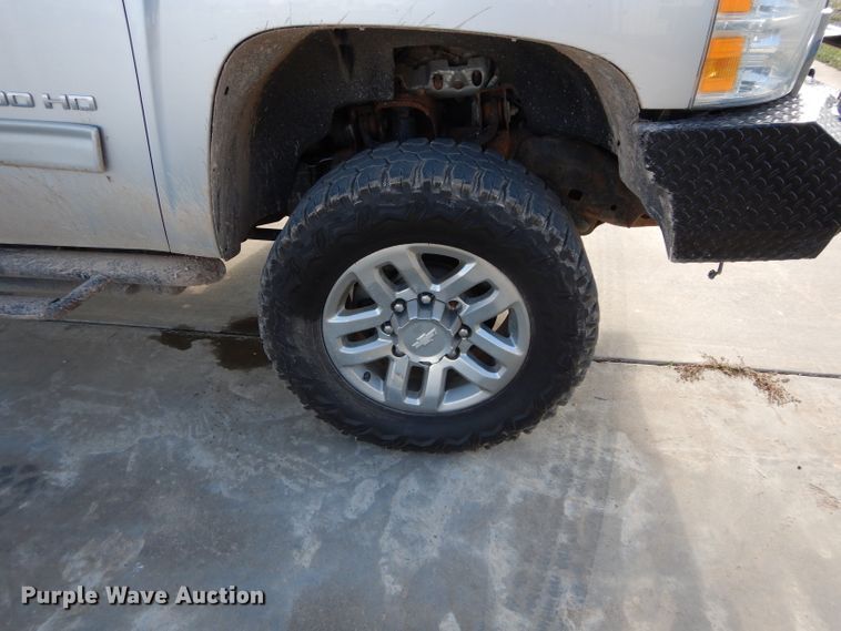 image for item DG4194 2012 Chevrolet Silverado 2500HD Crew Cab pickup truck