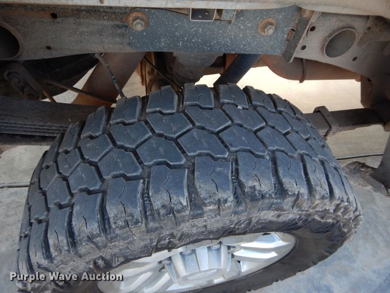 image for item DG4194 2012 Chevrolet Silverado 2500HD Crew Cab pickup truck