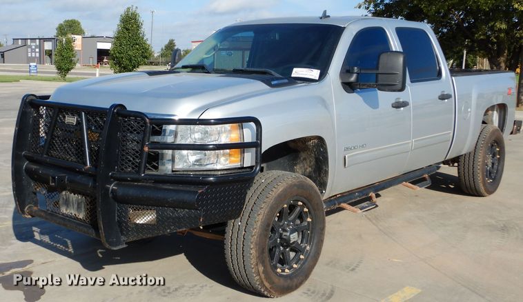 image for item DG4195 2012 Chevrolet Silverado 2500HD Crew Cab pickup truck