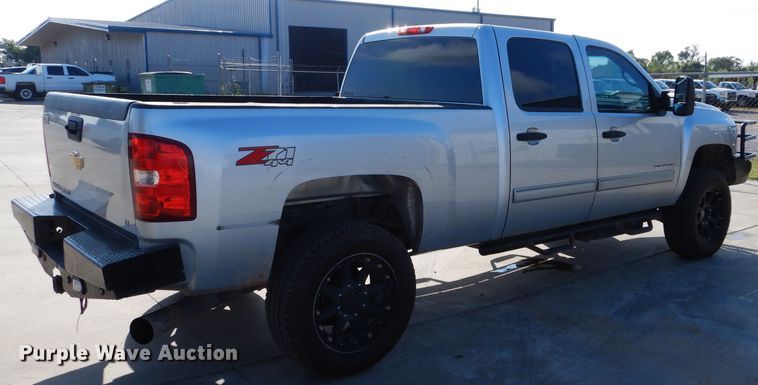 image for item DG4195 2012 Chevrolet Silverado 2500HD Crew Cab pickup truck