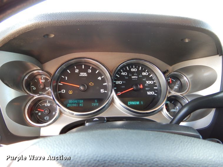 image for item DG4195 2012 Chevrolet Silverado 2500HD Crew Cab pickup truck