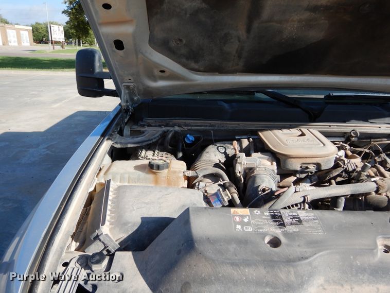 image for item DG4195 2012 Chevrolet Silverado 2500HD Crew Cab pickup truck