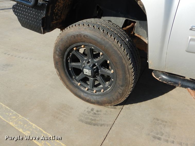 image for item DG4195 2012 Chevrolet Silverado 2500HD Crew Cab pickup truck