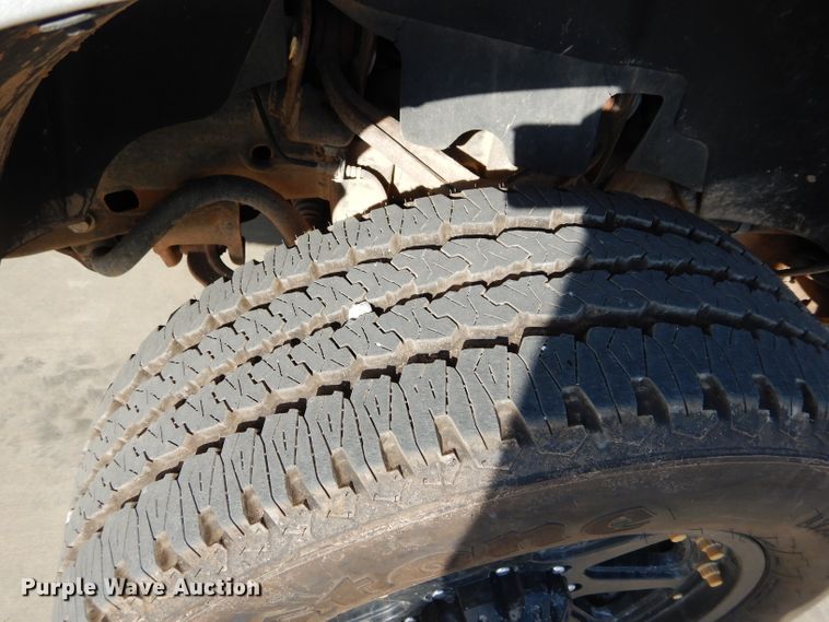 image for item DG4195 2012 Chevrolet Silverado 2500HD Crew Cab pickup truck