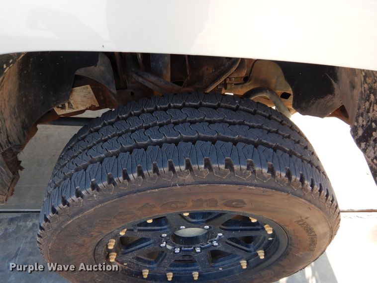 image for item DG4195 2012 Chevrolet Silverado 2500HD Crew Cab pickup truck