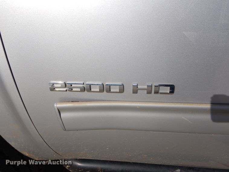 image for item DG4195 2012 Chevrolet Silverado 2500HD Crew Cab pickup truck