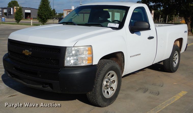 image for item DG4197 2011 Chevrolet Silverado 1500 pickup truck