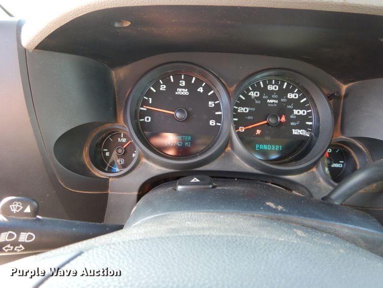 image for item DG4197 2011 Chevrolet Silverado 1500 pickup truck