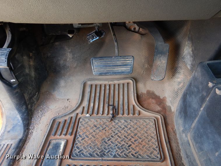 image for item DG4197 2011 Chevrolet Silverado 1500 pickup truck