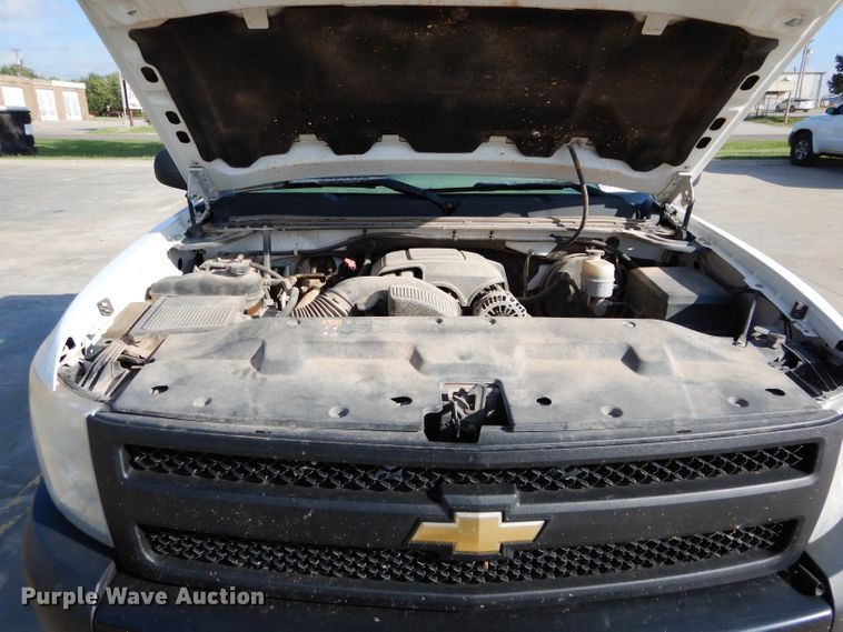 image for item DG4197 2011 Chevrolet Silverado 1500 pickup truck