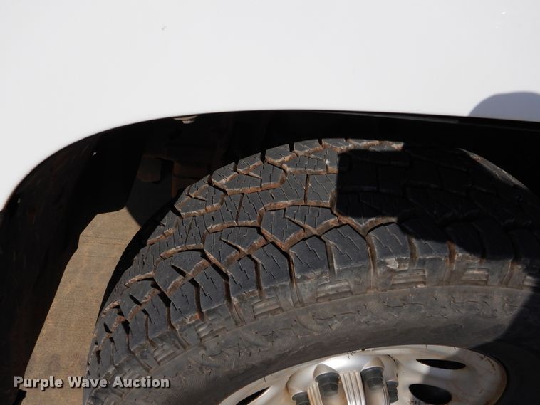 image for item DG4197 2011 Chevrolet Silverado 1500 pickup truck