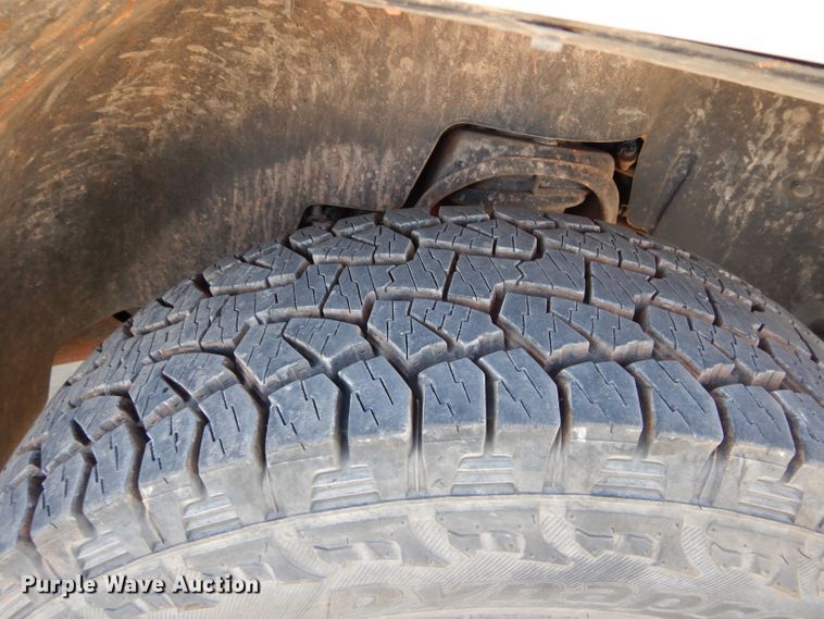 image for item DG4197 2011 Chevrolet Silverado 1500 pickup truck