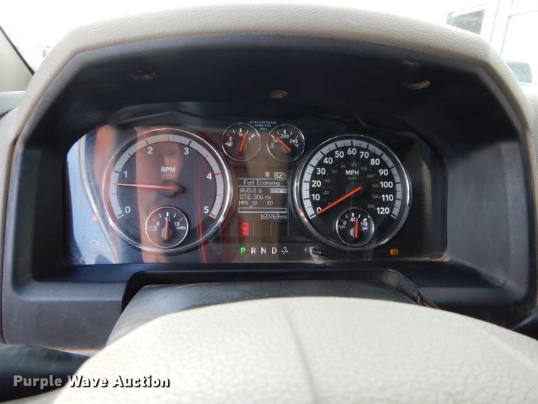 image for item DG4199 2011 Dodge Ram 5500 Crew Cab flatbed truck