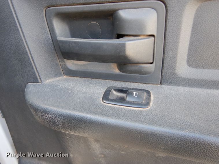 image for item DG4199 2011 Dodge Ram 5500 Crew Cab flatbed truck