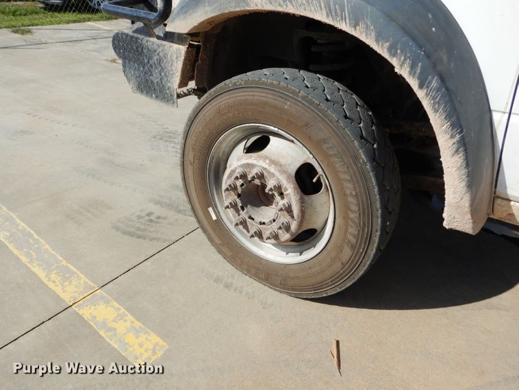 image for item DG4199 2011 Dodge Ram 5500 Crew Cab flatbed truck