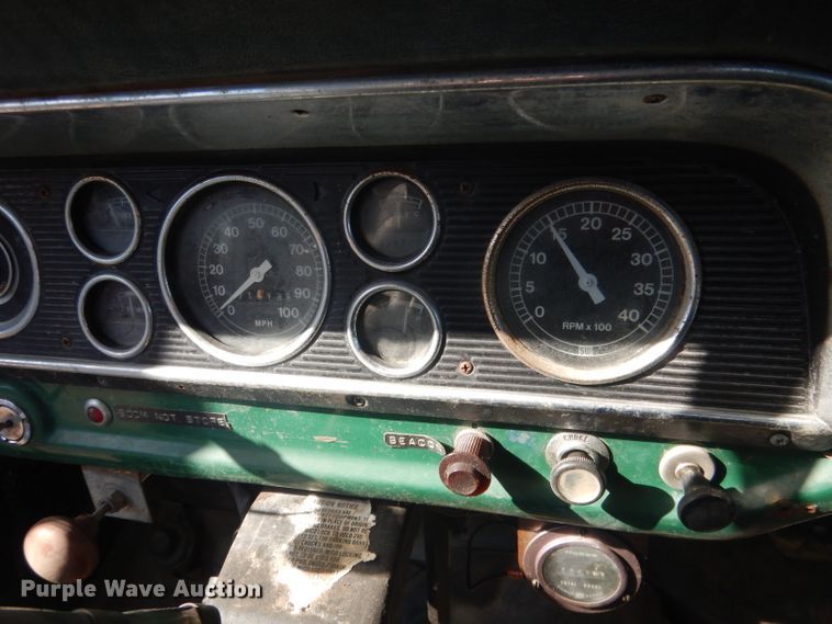 image for item DG5842 1973 Ford F600 bucket truck