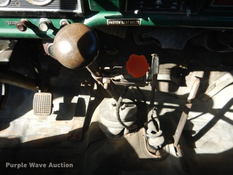 image for item DG5842 1973 Ford F600 bucket truck