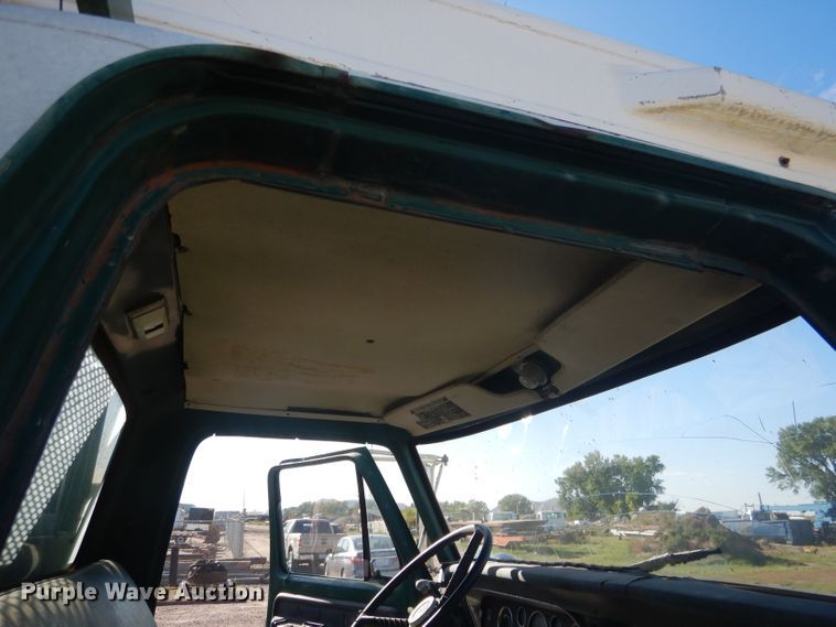image for item DG5842 1973 Ford F600 bucket truck