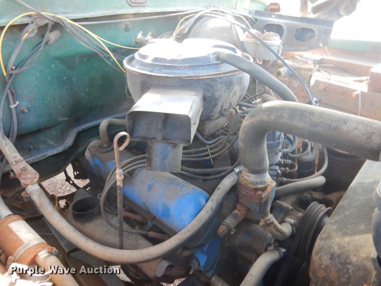 image for item DG5842 1973 Ford F600 bucket truck