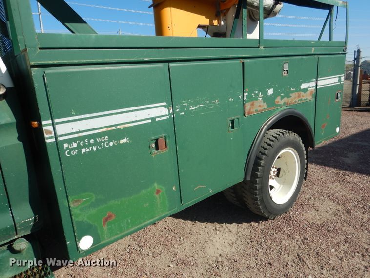 image for item DG5842 1973 Ford F600 bucket truck