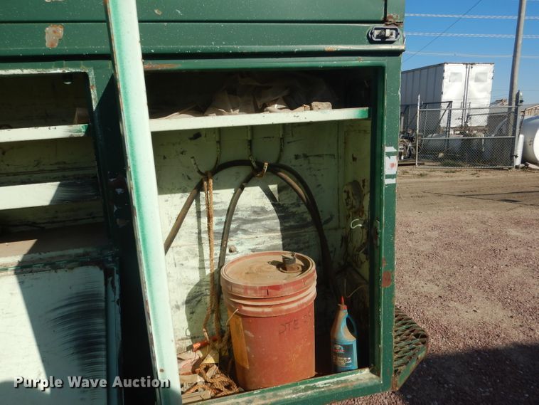 image for item DG5842 1973 Ford F600 bucket truck