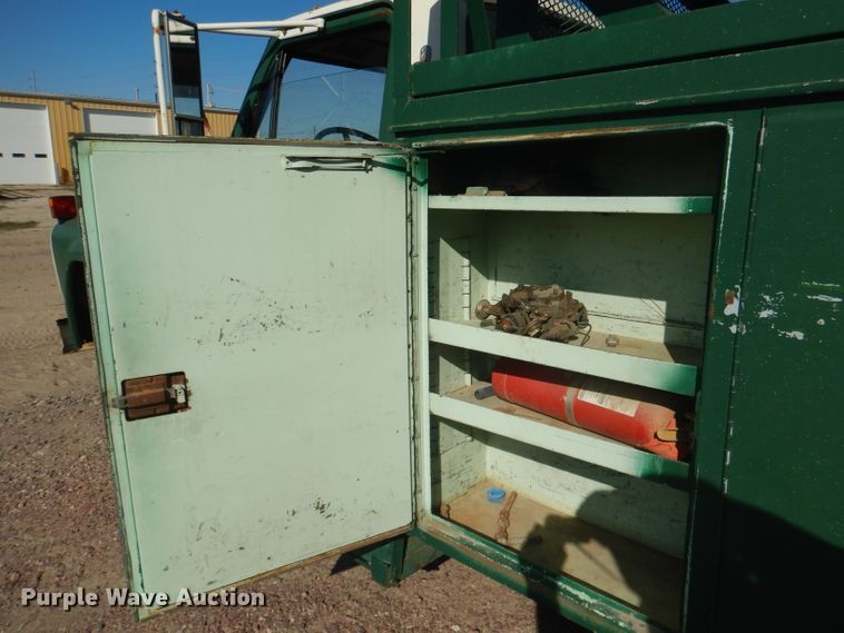 image for item DG5842 1973 Ford F600 bucket truck