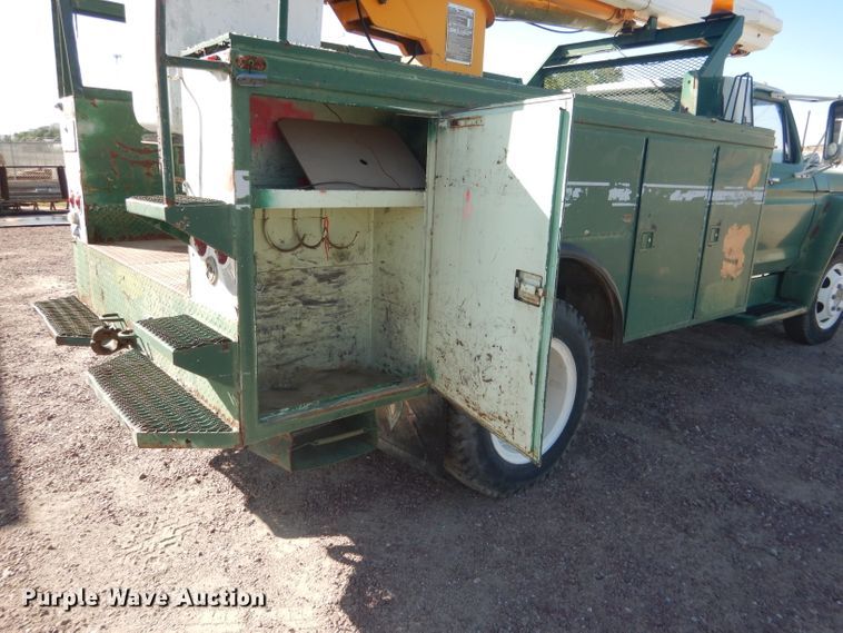 image for item DG5842 1973 Ford F600 bucket truck