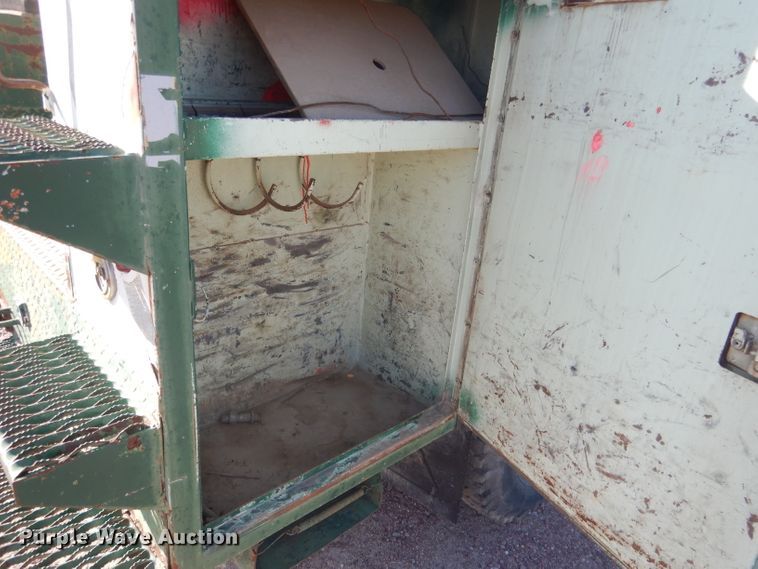 image for item DG5842 1973 Ford F600 bucket truck