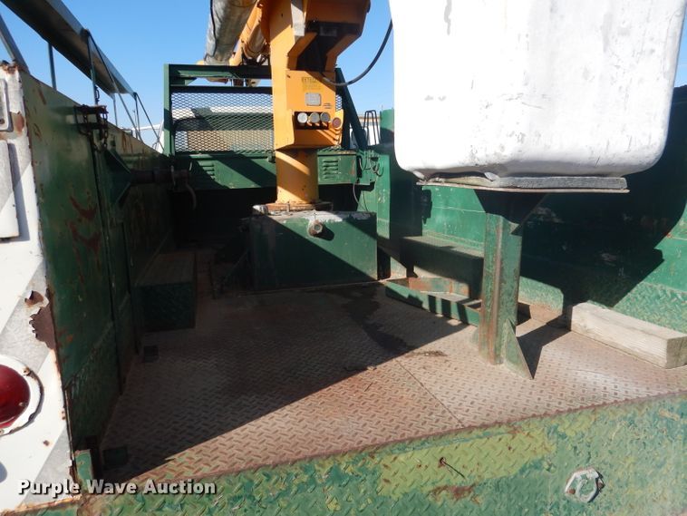 image for item DG5842 1973 Ford F600 bucket truck