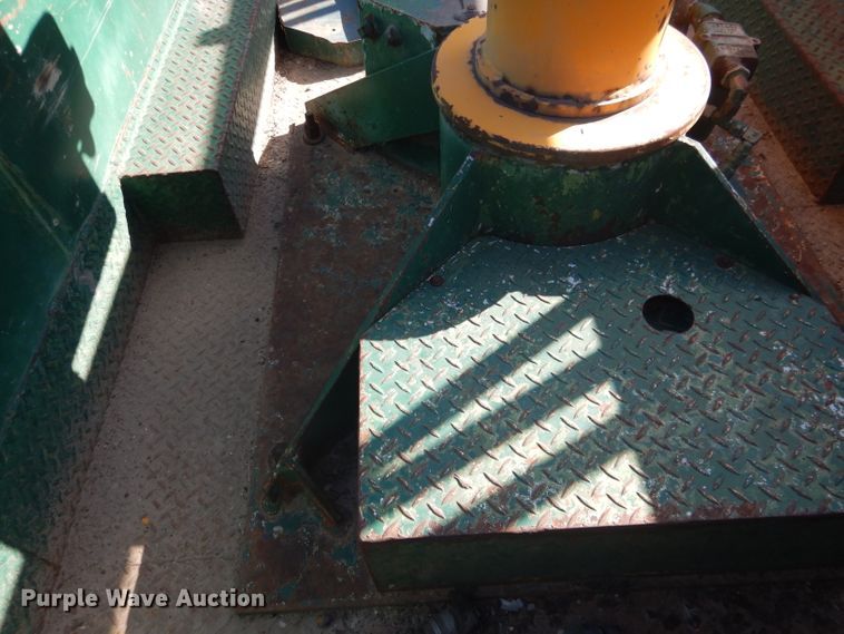 image for item DG5842 1973 Ford F600 bucket truck