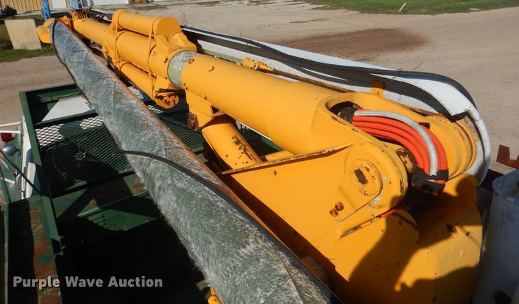 image for item DG5842 1973 Ford F600 bucket truck