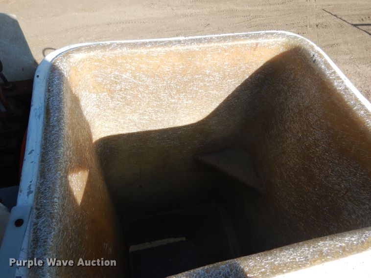 image for item DG5842 1973 Ford F600 bucket truck