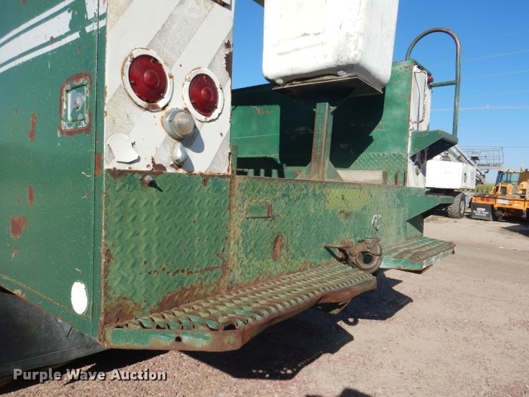 image for item DG5842 1973 Ford F600 bucket truck