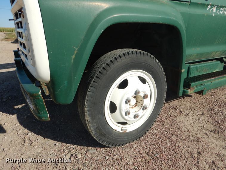 image for item DG5842 1973 Ford F600 bucket truck