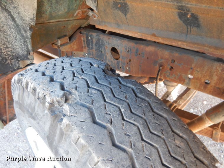 image for item DG5842 1973 Ford F600 bucket truck