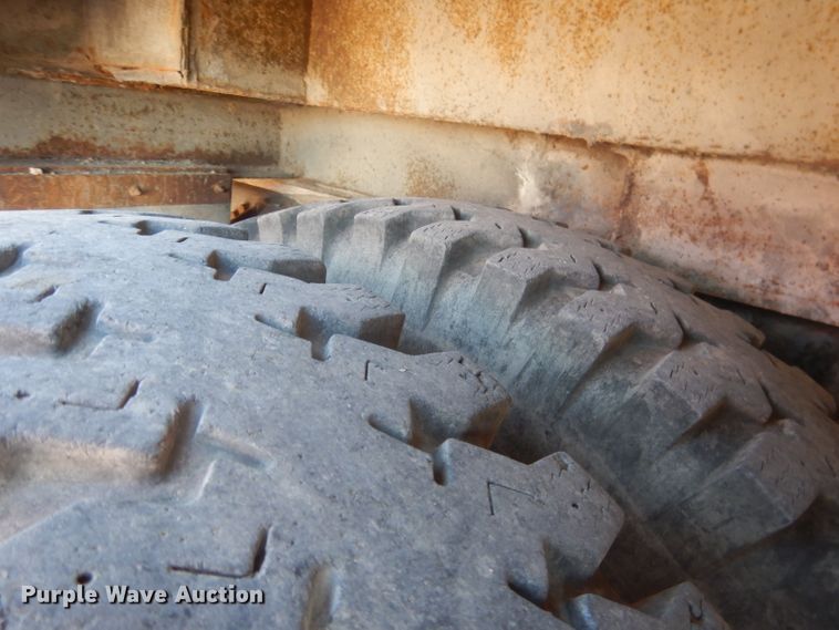 image for item DG5842 1973 Ford F600 bucket truck