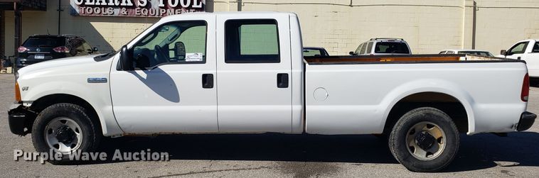 image for item DG7562 2005 Ford F250 Super Duty Crew Cab pickup truck