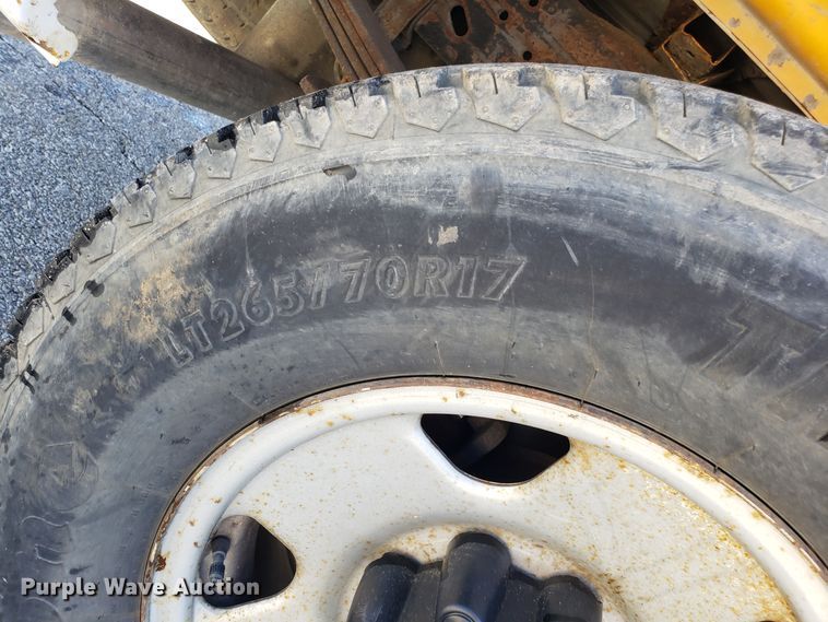 image for item DG7562 2005 Ford F250 Super Duty Crew Cab pickup truck