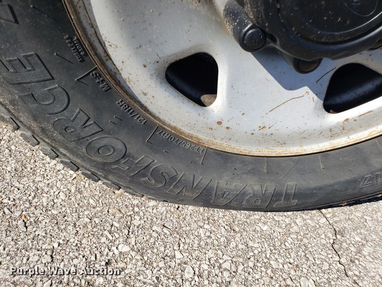 image for item DG7562 2005 Ford F250 Super Duty Crew Cab pickup truck